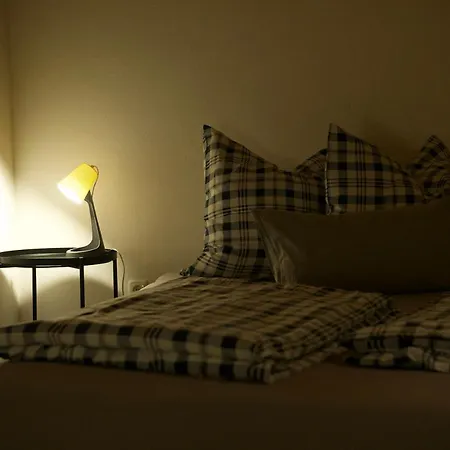 Feinzimmer Mit Feinkost & Wein Bed & Breakfast 3*